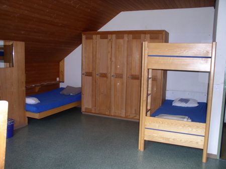 22-HiBo-Mehrbettzimmer-Neubau